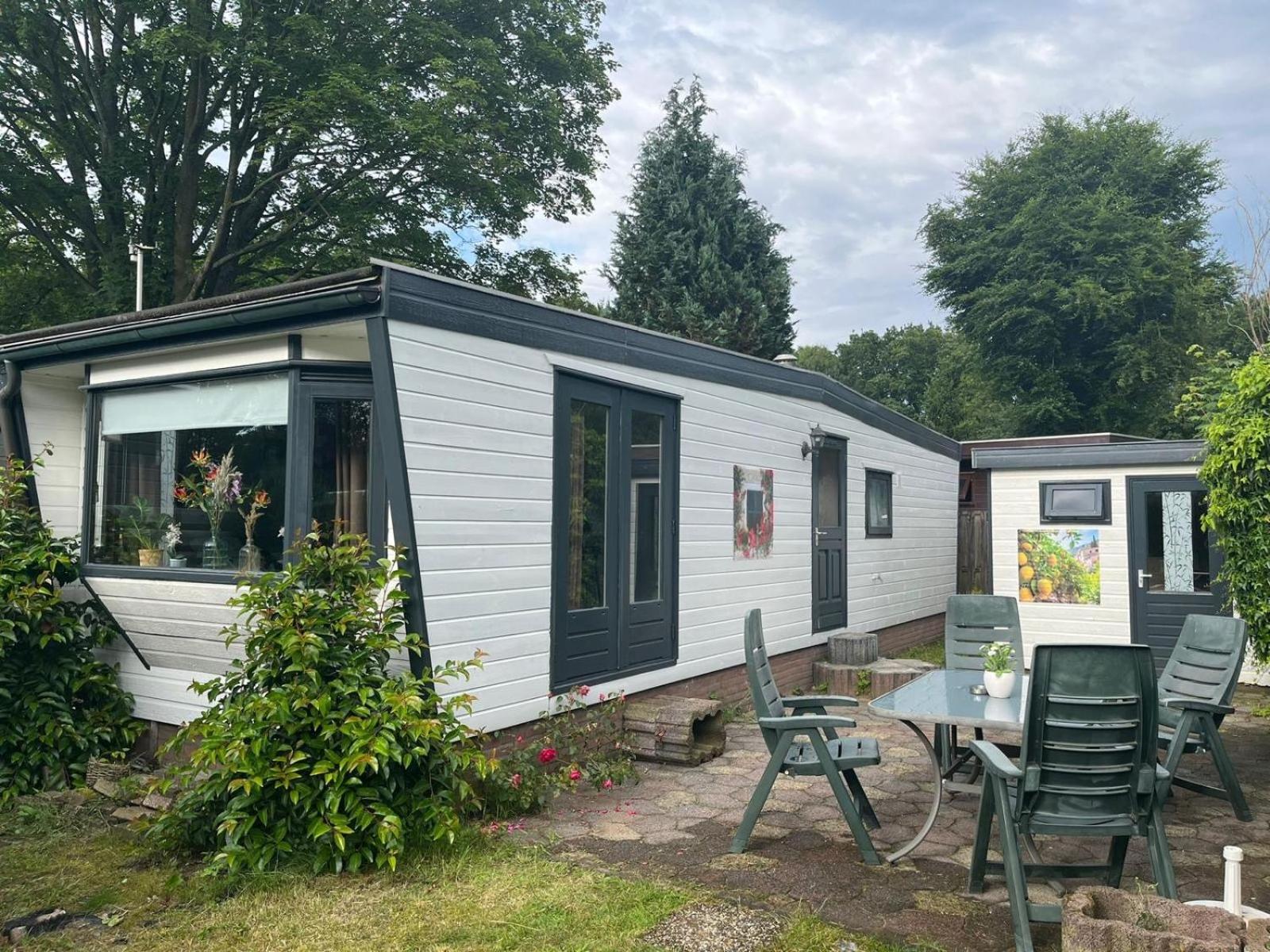Leuk Chalet Te Huur In Putten, Honden Van Harte Welkom, Alleen Voor Recreatie Βίλα Εξωτερικό φωτογραφία